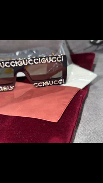 Gucci | Accessories | Gucci Gg43s Oversized Rectangular  display picture 1